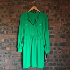 XOXO Kelly Green Sheath Dress. Size: M